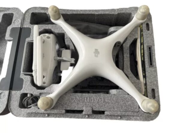 Dron DJI Phantom 4 Pro seminuevo + accesorios (5900) - Imagen 11