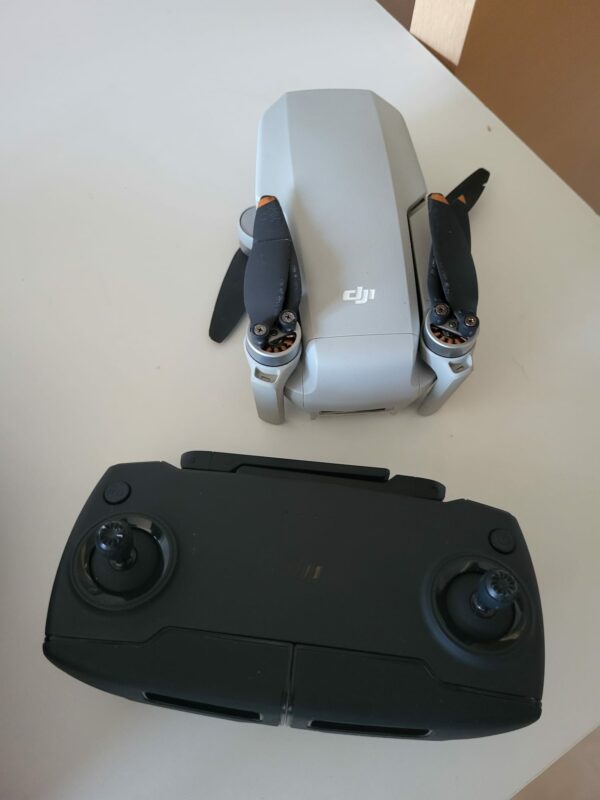 DJI Mini SE Fly More Combo