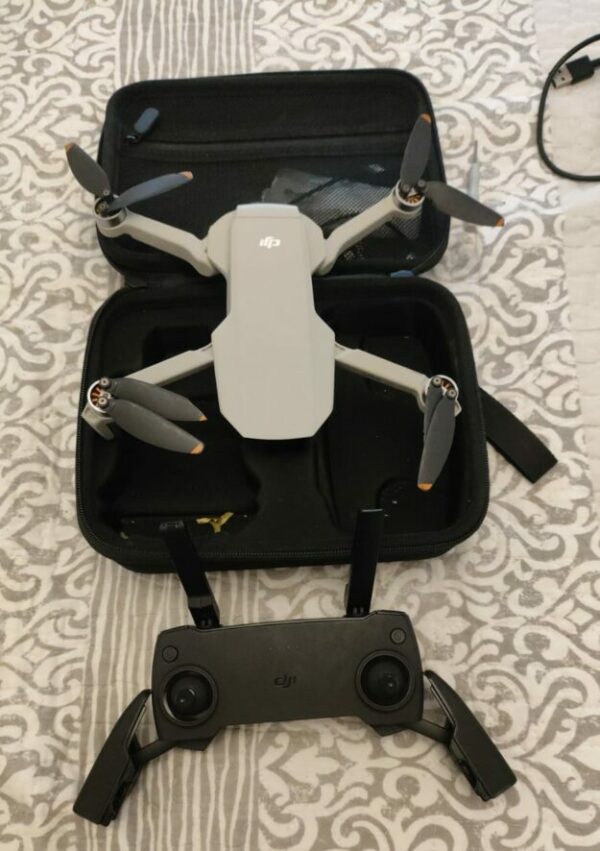 DJI Mini SE Fly More Combo - Imagen 2